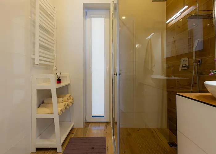 Melyna Jura アパート